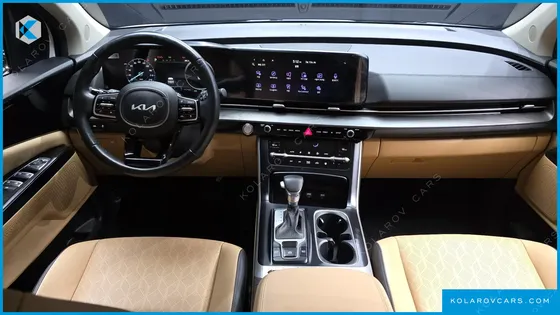 KIA CARNIVAL 9-SEATER PRESTIGE