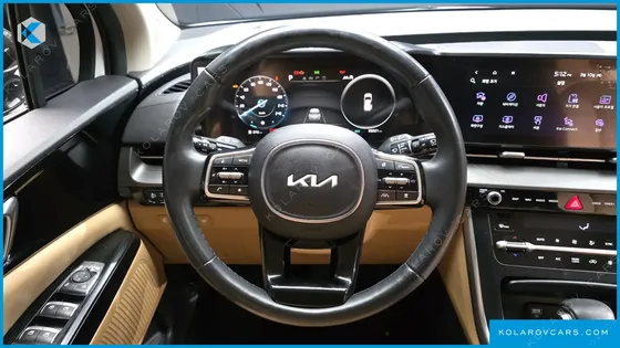 KIA CARNIVAL 9-SEATER PRESTIGE