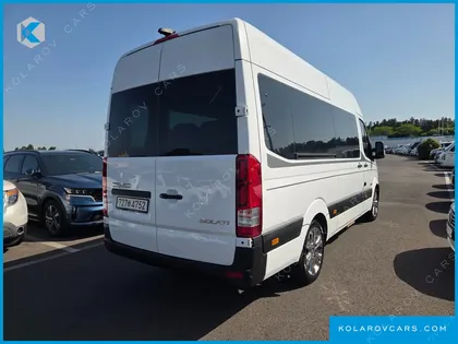 HYUNDAI SOLATI 15-SEATER
