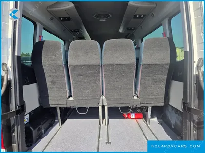 HYUNDAI SOLATI 15-SEATER