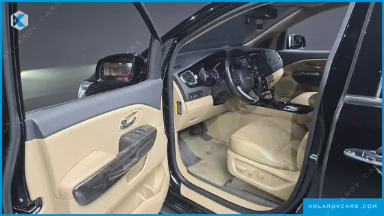 KIA CARNIVAL 9-SEATER HI-LIMOUSINE