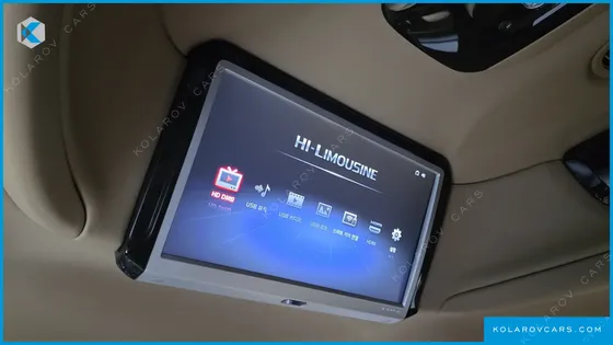 KIA CARNIVAL 9-SEATER HI-LIMOUSINE