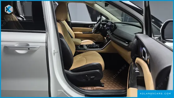 KIA CARNIVAL 7-SEATER SIGNATURE