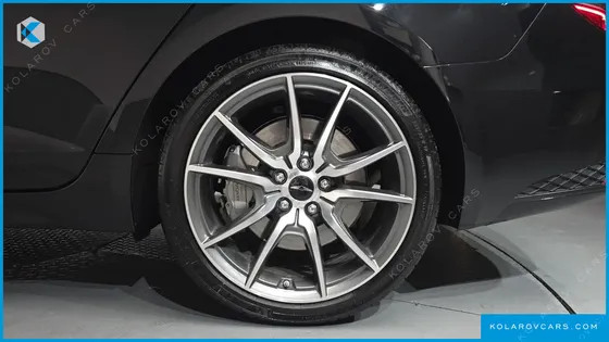 GENESIS G70 GASOLINE 2.5T 4WD