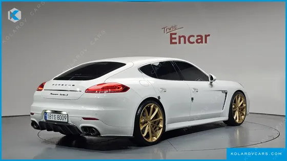 PORSCHE PANAMERA 4.8 TURBO