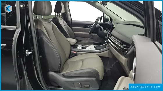 KIA CARNIVAL GASOLINE 9 SEATER X LINE