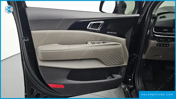 KIA CARNIVAL GASOLINE 9 SEATER X LINE