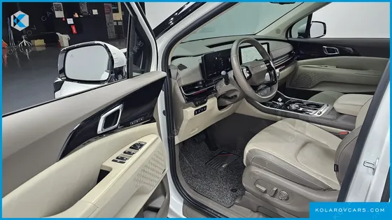 KIA CARNIVAL HEV 4-SEATER HI LIMOUSINE