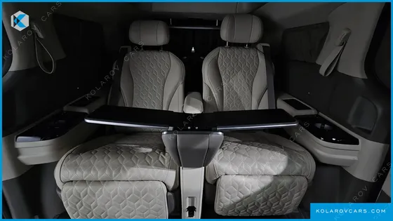 KIA CARNIVAL HEV 4-SEATER HI LIMOUSINE
