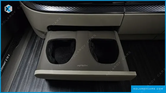 KIA CARNIVAL HEV 4-SEATER HI LIMOUSINE
