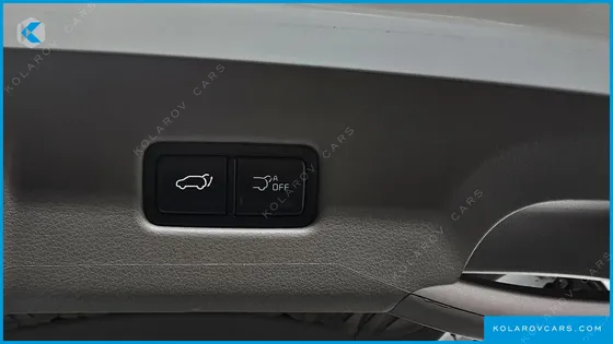 KIA CARNIVAL HEV 4-SEATER HI LIMOUSINE