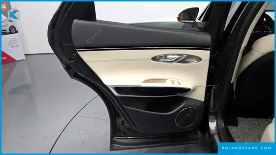 GENESIS GV70 2.5T GASOLINE 2WD