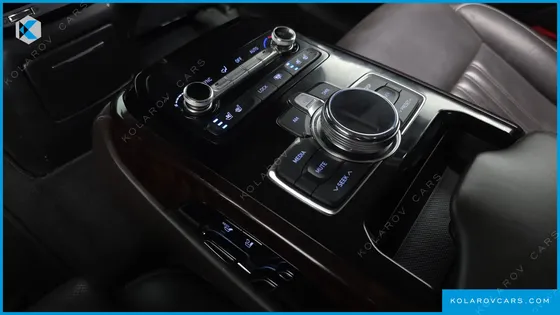 GENESIS EQ900 3.8 GDI AWD