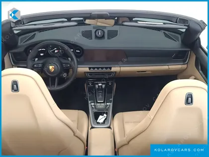 PORSCHE 911 CARRERA 4 CABRIOLET