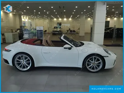 PORSCHE 911 CARRERA 4 CABRIOLET