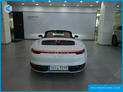 PORSCHE 911 CARRERA 4 CABRIOLET