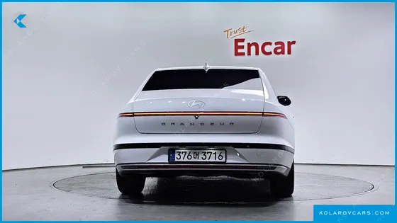 HYUNDAI GRANDEUR 2,5 GASOLINE 2WD