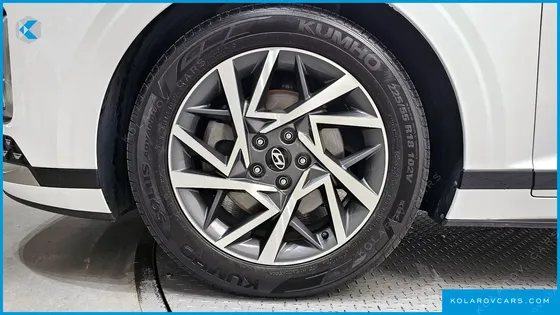 HYUNDAI GRANDEUR 2,5 GASOLINE 2WD