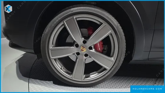 PORSCHE CAYENNE 3.0 COUPE PLATINUM EDITION