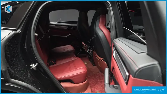 PORSCHE CAYENNE 3.0 COUPE PLATINUM EDITION