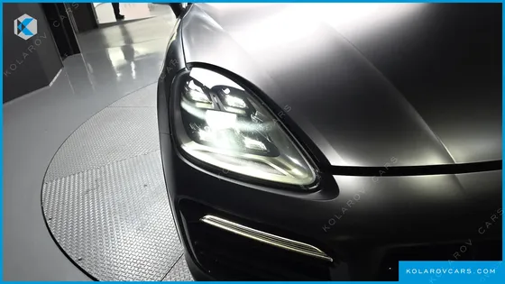 PORSCHE CAYENNE 3.0 COUPE PLATINUM EDITION