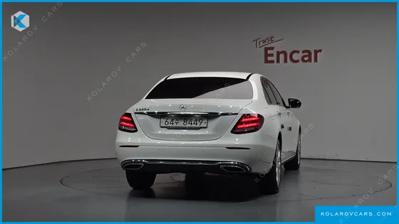 MERCEDES E-CLASS E220D EXCLUSIVE