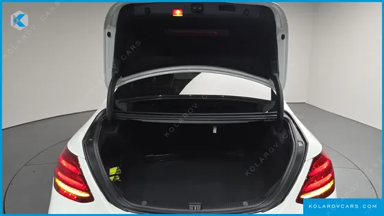 MERCEDES E-CLASS E220D EXCLUSIVE
