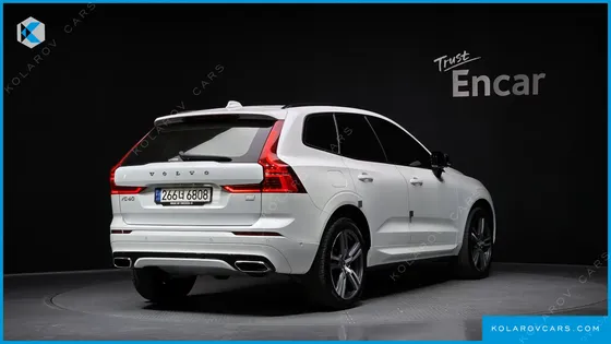 VOLVO XC60 T8 R-DESIGN