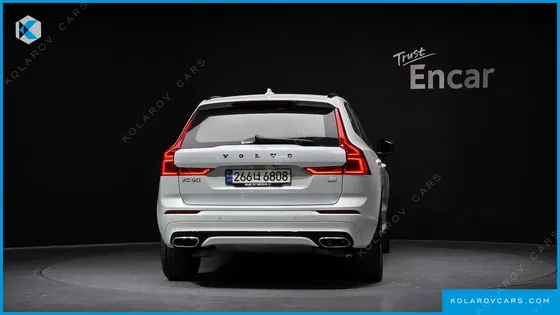 VOLVO XC60 T8 R-DESIGN