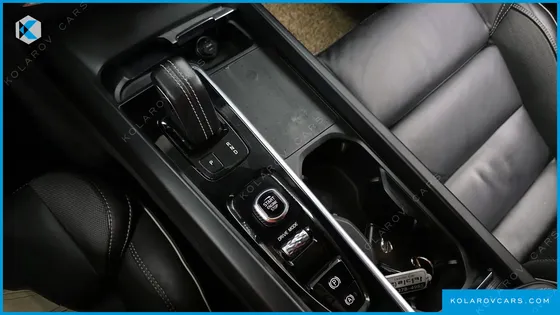 VOLVO XC60 T8 R-DESIGN