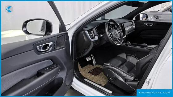 VOLVO XC60 T8 R-DESIGN