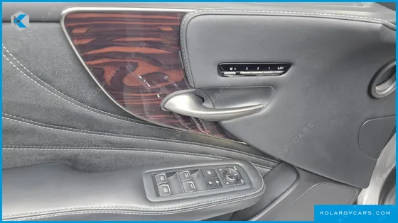 LEXUS LS 3.5 LUXURY AWD