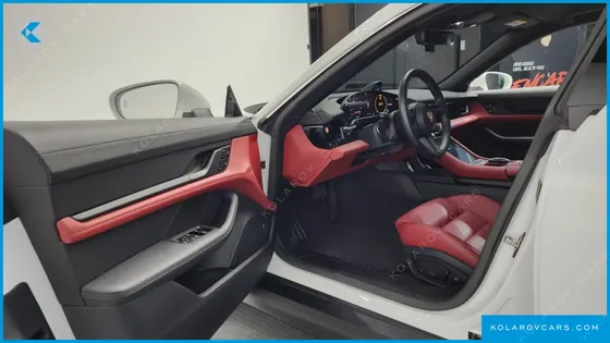 PORSCHE TAYCAN BASE