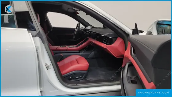 PORSCHE TAYCAN BASE