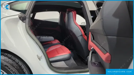 PORSCHE TAYCAN BASE