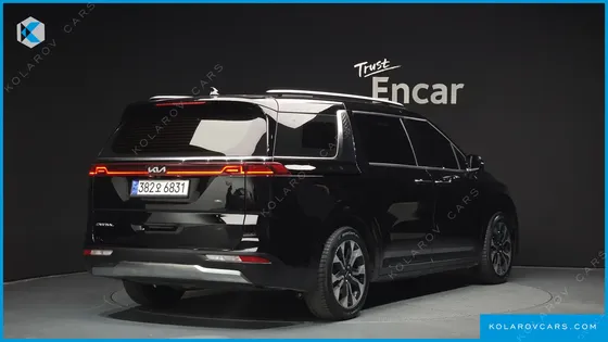 KIA CARNIVAL 9-SEATER NOBLESSE