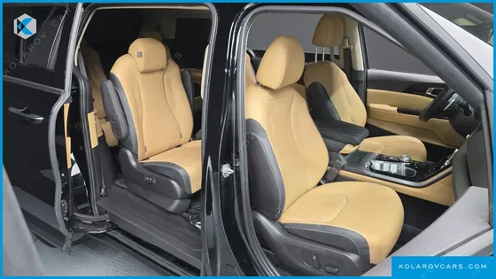 KIA CARNIVAL 9-SEATER NOBLESSE