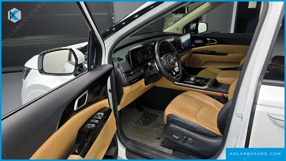 KIA CARNIVAL 9-SEATER SIGNATURE
