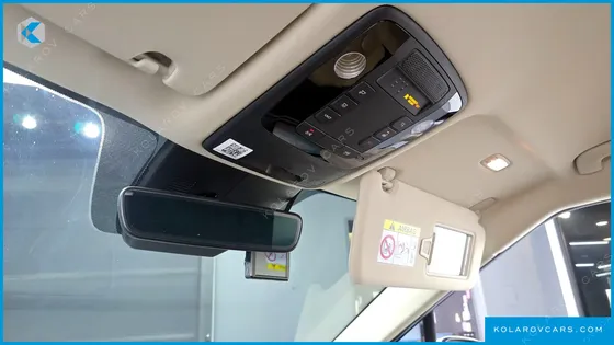 KIA CARNIVAL 9-SEATER SIGNATURE