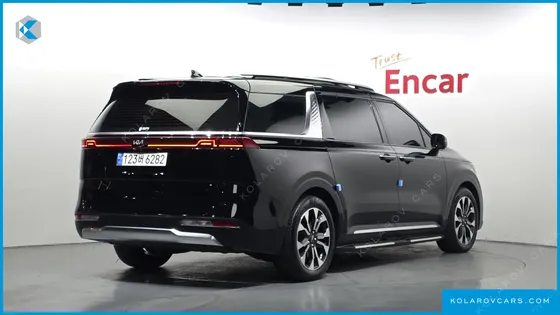 KIA CARNIVAL 9-SEATER SIGNATURE