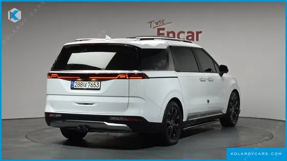 KIA CARNIVAL 9-SEATER SIGNATURE