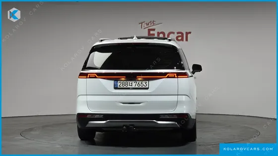 KIA CARNIVAL 9-SEATER SIGNATURE