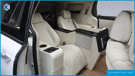KIA CARNIVAL 9-SEATER SIGNATURE