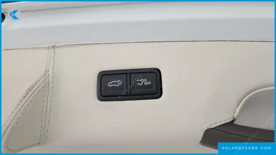 KIA CARNIVAL 9-SEATER SIGNATURE
