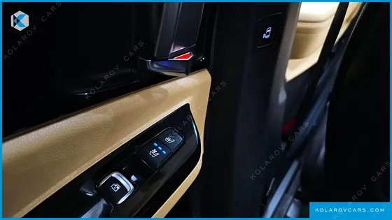 KIA CARNIVAL 7-SEATER NOBLESSE