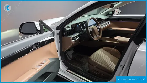 HYUNDAI GRANDEUR 2,5 GASOLINE 2WD