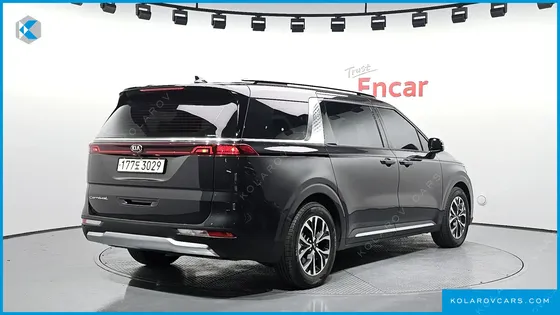 KIA CARNIVAL 9-SEATER NOBLESSE