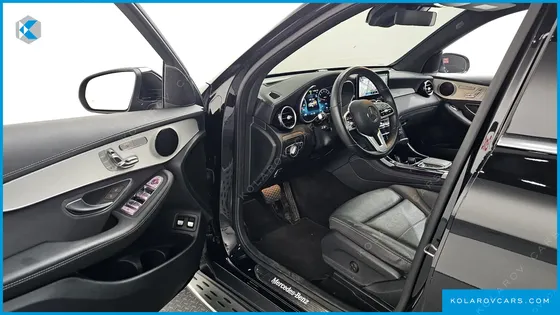 MERCEDES GLC-CLASS GLC300E 4MATIC