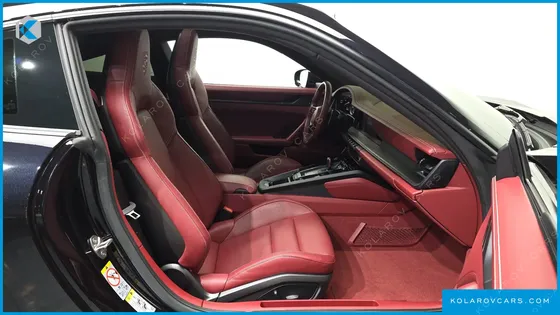 PORSCHE 911 CARRERA 4 GTS