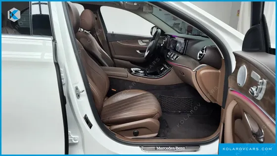 MERCEDES E-CLASS E300E 4MATIC EXCLUSIVE